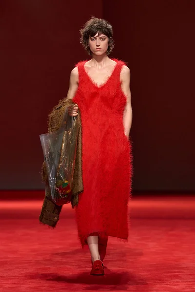 Look 42